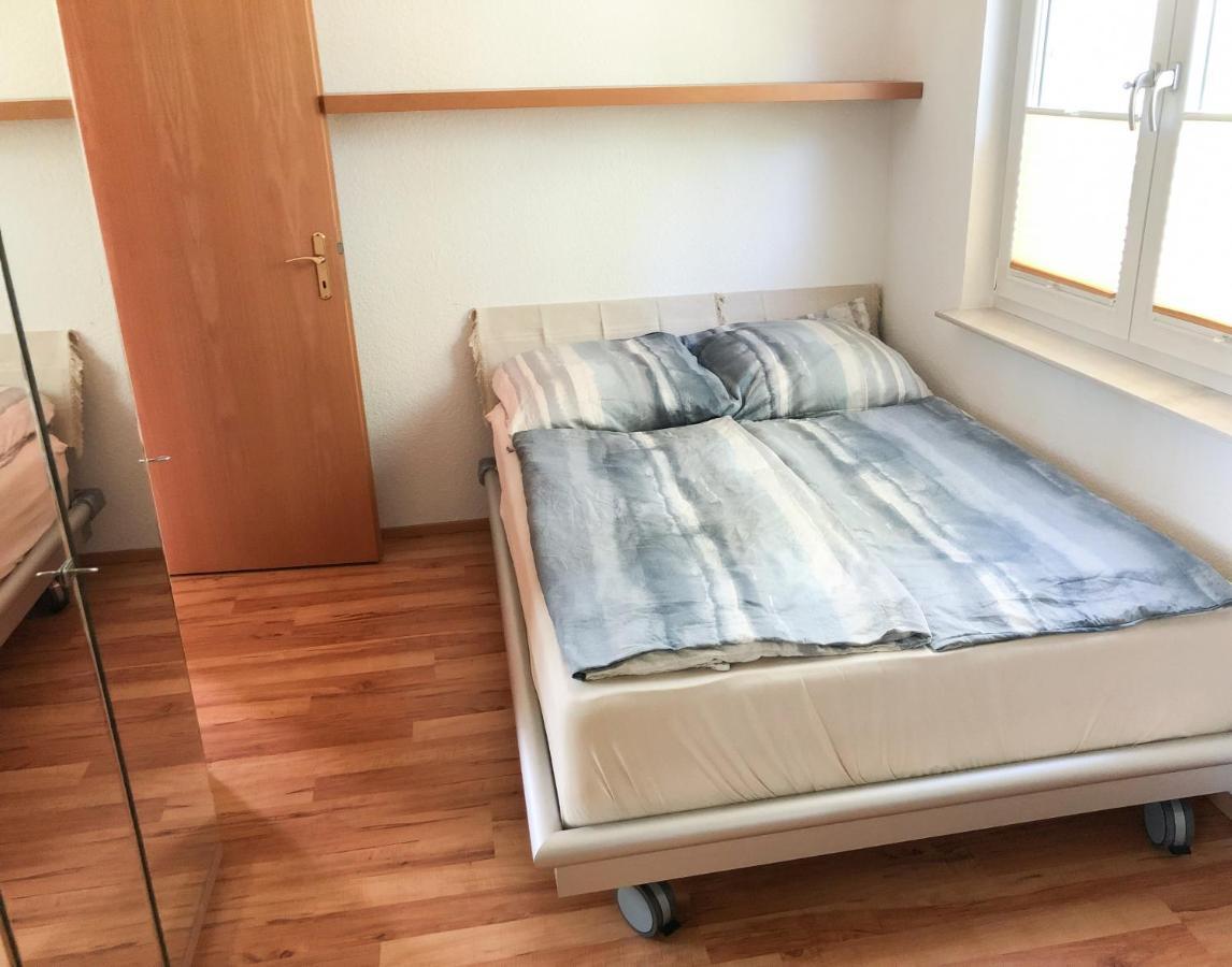 Direkt An Der Spree Mit Whirlpool Und Sauna Vakantiehuis Berlijn